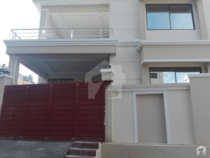 10 Marla Double Portion Brand New House in Kaghan Colony