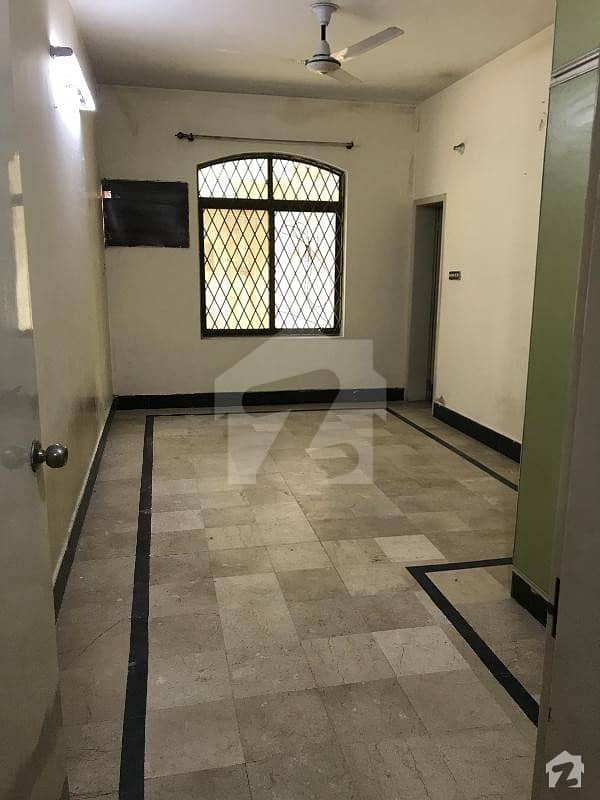4 Marla Ground Floor 2 Bed Family Portion For Rent In Muslim Town