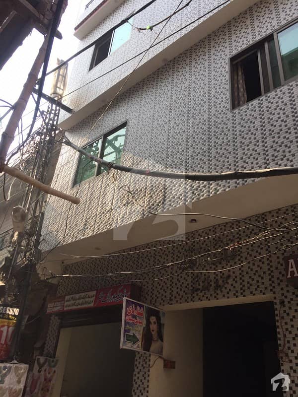 Ghaziabad 7 Marla Commercial Building Available For Sale