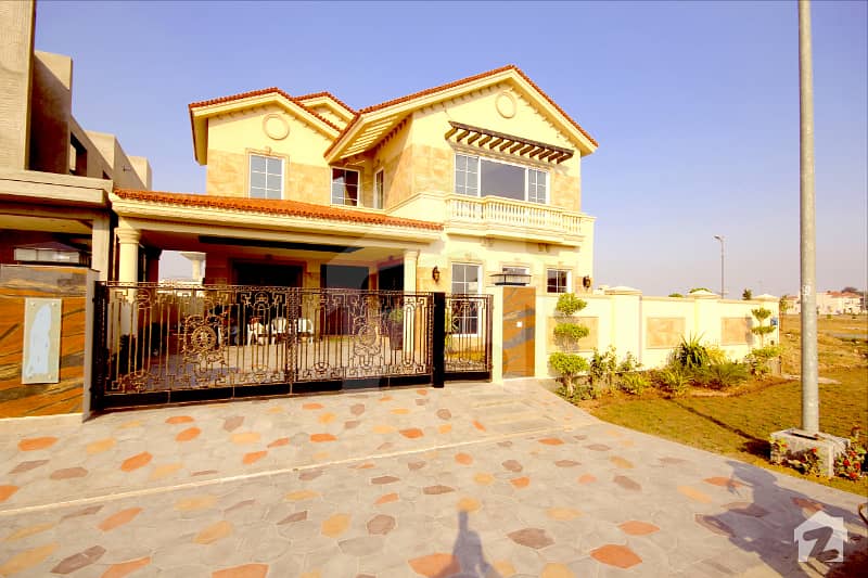 1 Kanal  Brand New Outclass Bungalow  Is For  Sale