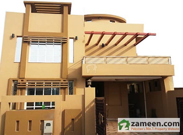 10 Marla Beautiful And Charming Cottage Available For Sale In Bahria Town