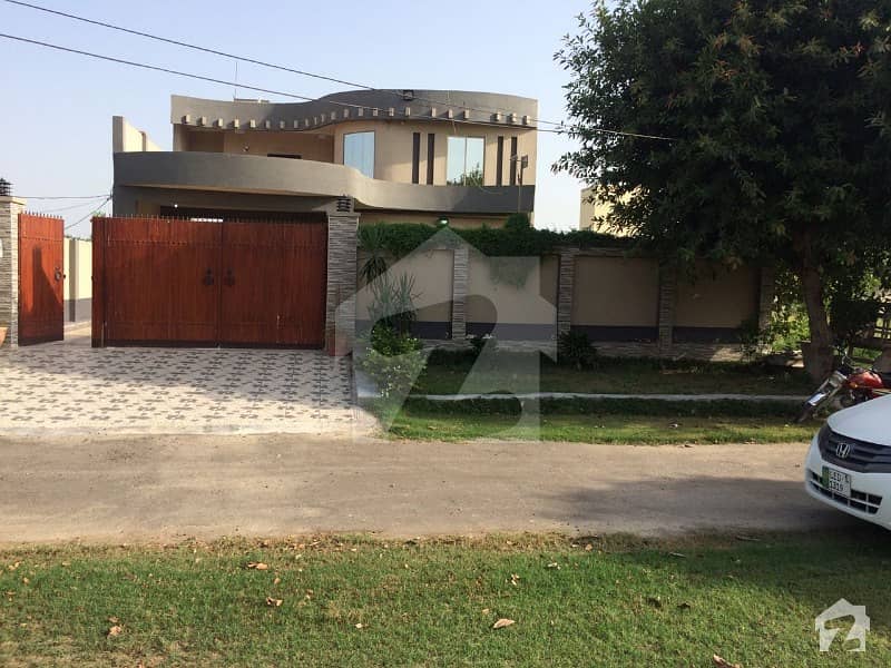 26 Marla Double Storey Almost New Bungalow For Sale 600 Sq Yards In Dohs Okara Cantt