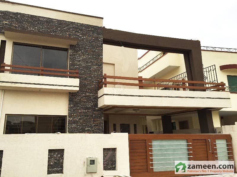 Prestigious Location Almost 12 Marla Enamoring Bungalow Available For Urgent Sale In Bahria Town