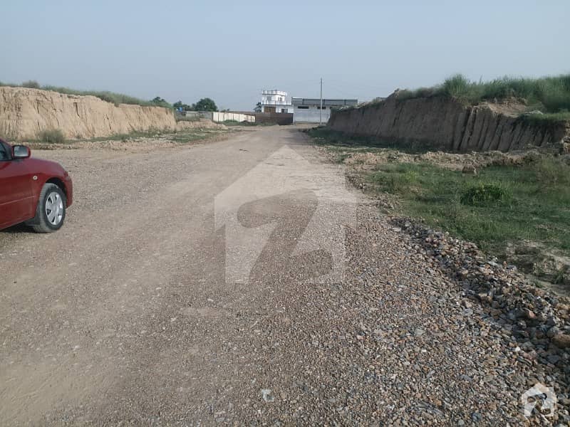 Faisal Town Block B corner 30x60  Near To Possession Possession To Be Given soon