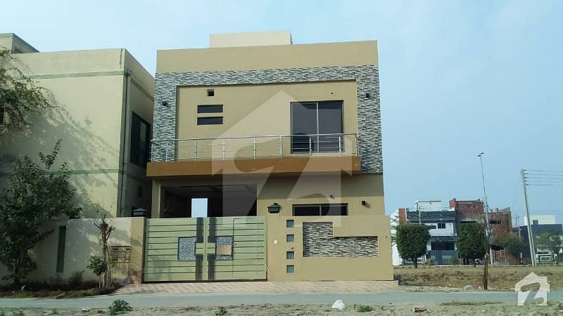 5 Marla Brand New Beautiful House For Sale