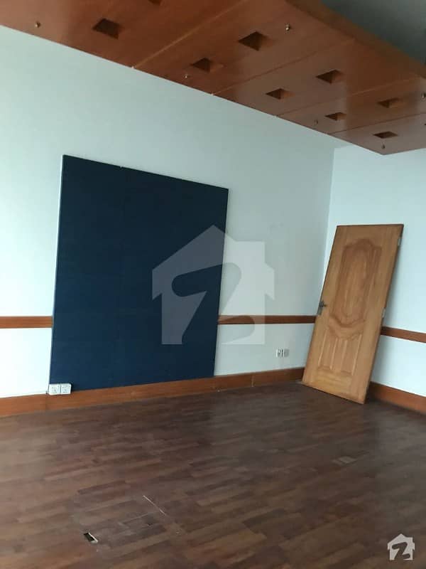 4 Marla Marla 2nd  Floor Commercial For Rent In Dha Phase 6cca
