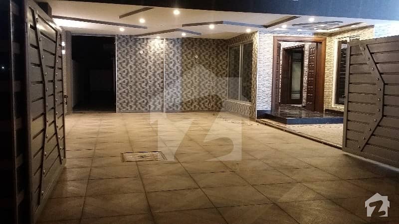 Luxurious 1 Kanal Brand New Bungalow For Sale In Bahria Town Lahore