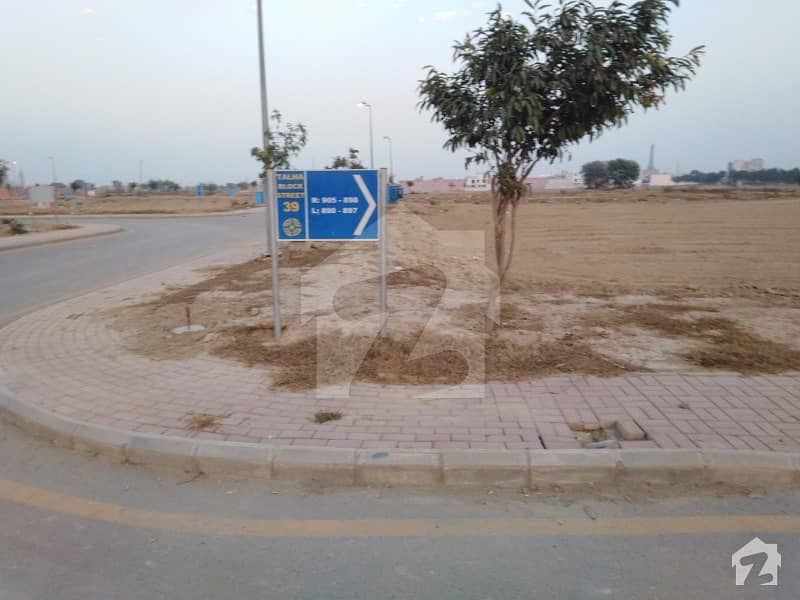 1 Kanal Corner Plot Back Of Main Boulevard Talha Block Bahria Town