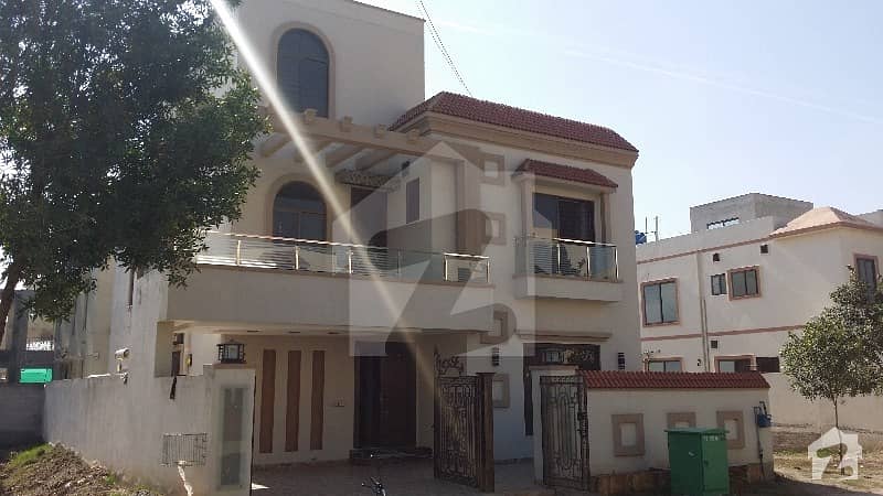 Reasonable Price 10 Marla Brand New House For Sale In Bahria Town Lahore