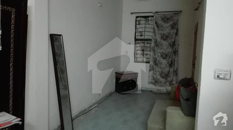3 Marla lower Portion for rent RS16Thousand