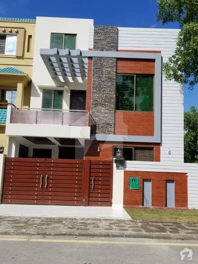 5 marla double story house for sale in bahria nasheman ferozpur road LHR 10 mint drive from gujjumata 5 marla double story house for sale in bahria nasheman ferozpur road LHR 10 mint drive from gujjumata
