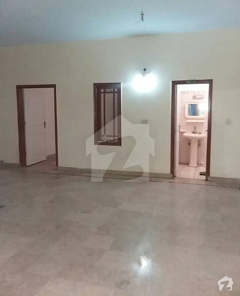 Corner 400 Sq. yd House For Rent At Kaneez Fatima Society