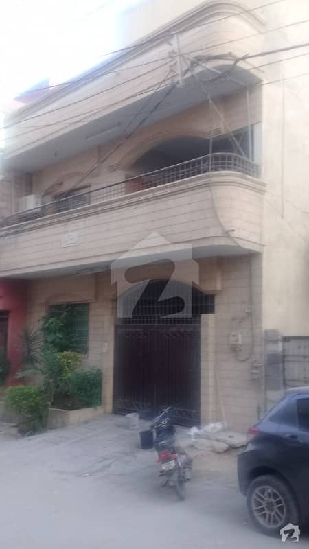 گلستانِِ جوہر ۔ بلاک 4 گلستانِ جوہر کراچی میں 6 کمروں کا 7 مرلہ مکان 2.95 کروڑ میں برائے فروخت۔