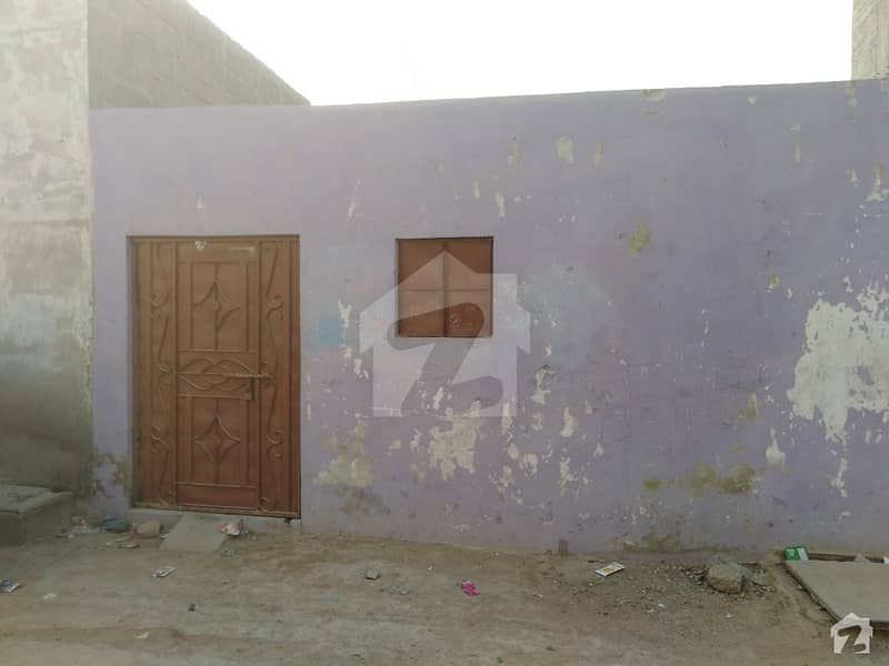 اورنگی ٹاؤن کراچی میں 3 کمروں کا 4 مرلہ مکان 40 لاکھ میں برائے فروخت۔