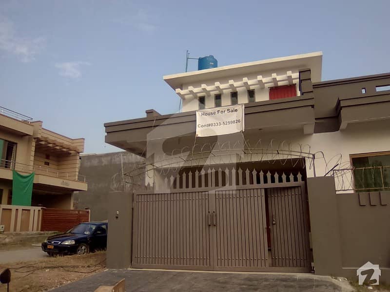 Well Located House For Sale In Jinnah Garden - Near Commercial Center