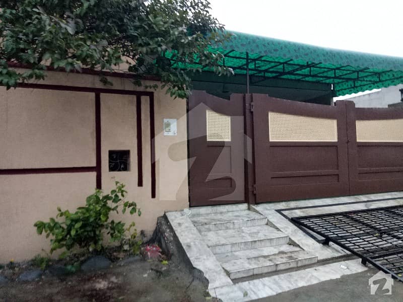 Ideal 10 Marla Near Valancia Town Society New Condition Single Unit House For Rent