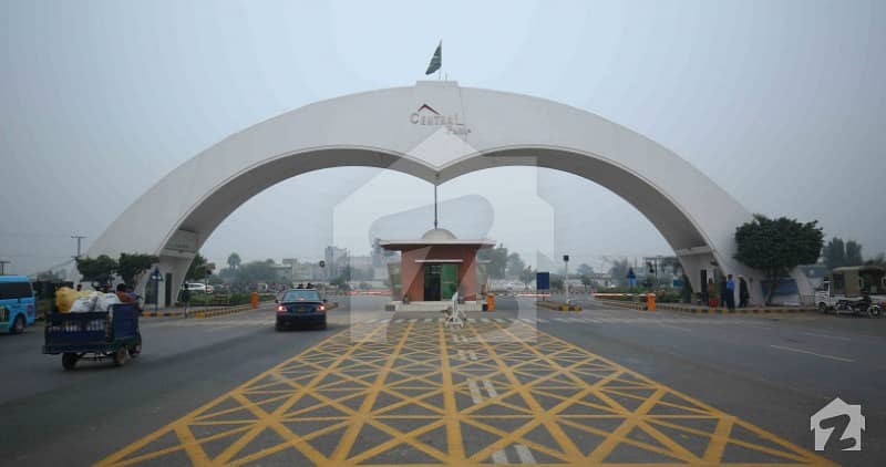 سینٹرل پارک ہاؤسنگ سکیم لاہور میں 10 مرلہ رہائشی پلاٹ 54 لاکھ میں برائے فروخت۔
