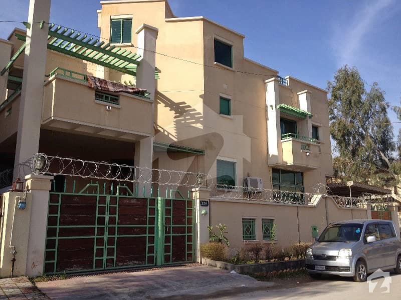 10 Marla Furnished House For Sale