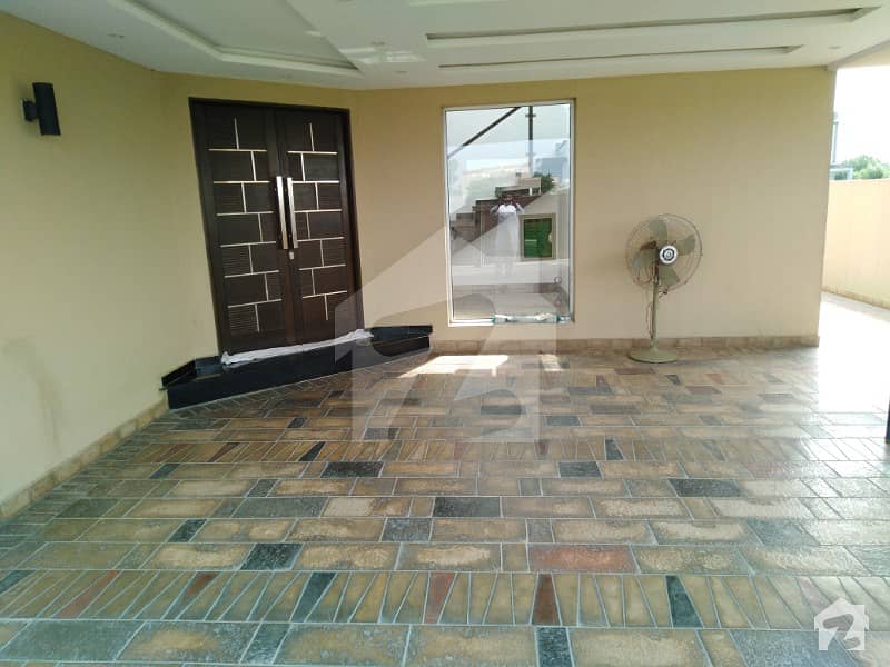 Lower Portion 1 Kanal Available In Heart Of DHA phase 3 W Lower Portion 1 Kanal Available In Heart Of DHA phase 3 W