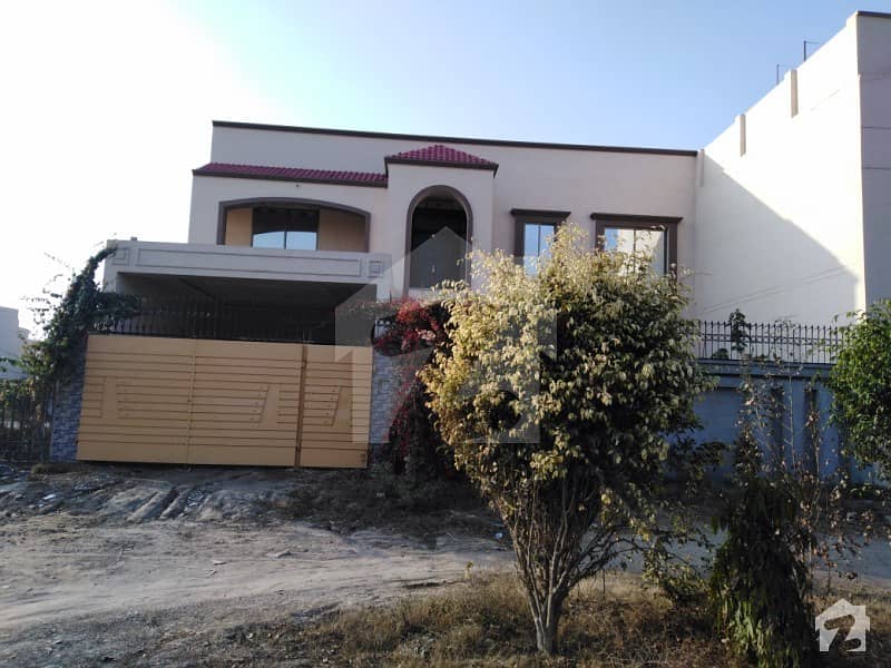 House Is Available For Rent Near Valencia Garden