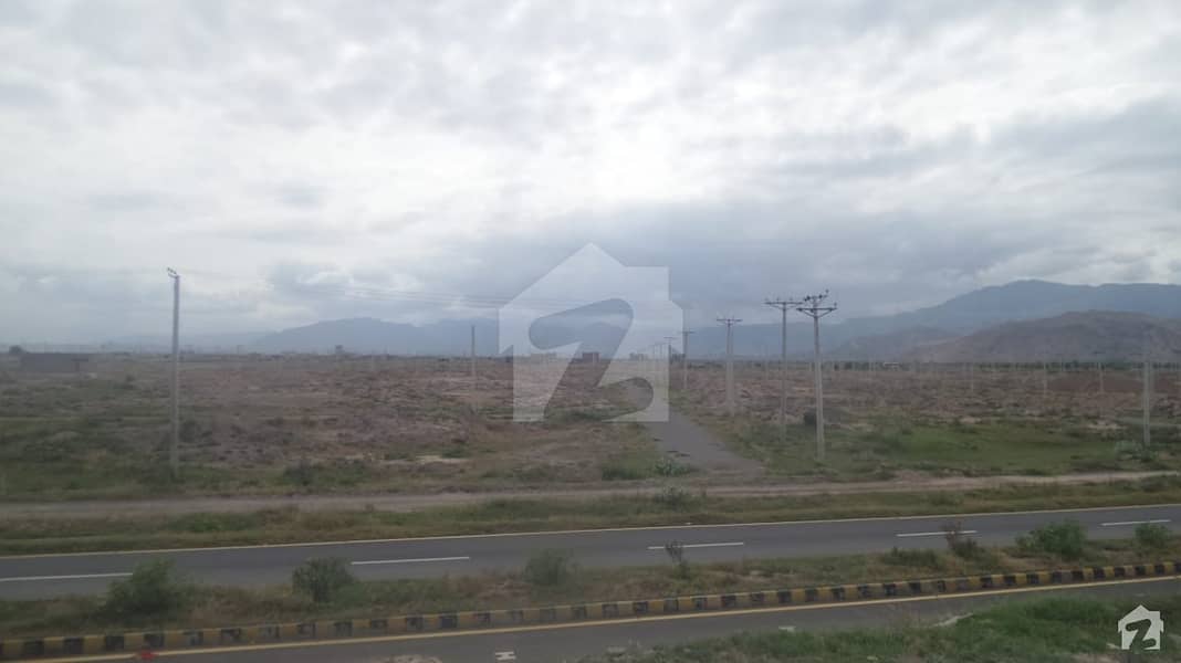 Good Location Plot For Sale In Main Regi Model Town Zone 3 - Sector D2