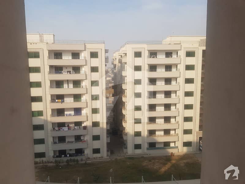 10 Marla 3 Bedrooms Flat On 5th Floor For Rent Super View In Askari 11 Lahore