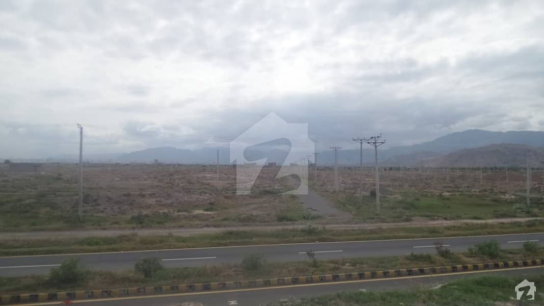 Good Location Plot For Sale In Main Regi Model Town Zone 1 - Sector D3