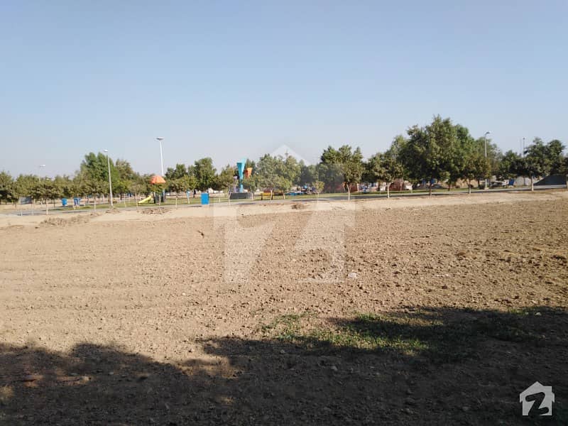 Corner Facing Park 8 Marla Plot Block D Bahria Orchard Lahore