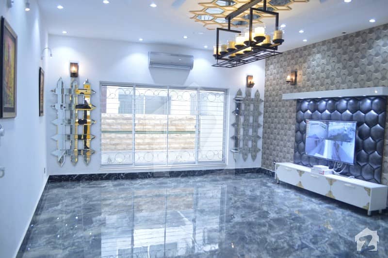 1 Kanal Luxury House Is For Rent In Bahria Town Lahore