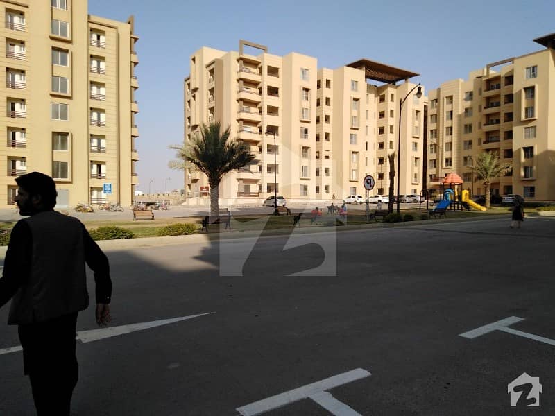 3 Bedrooms Luxury Apartment for Rent in Bahria Apartment
