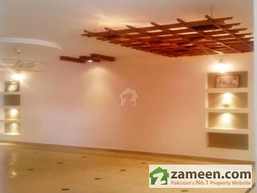 Superb 10 Marla House For Sale In Bahria Town