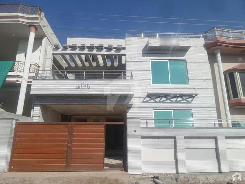 گلشن آباد راولپنڈی میں 6 کمروں کا 11 مرلہ مکان 1.55 کروڑ میں برائے فروخت۔