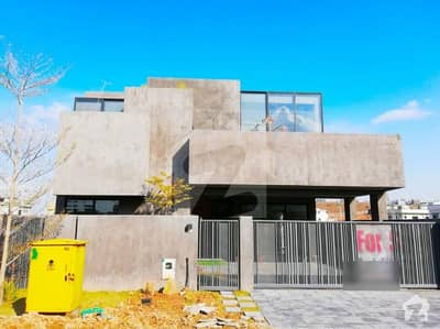 5 Bed Room Out Class Villa For Sale In Bahria Twon 5 Bed Room Out Class Villa For Sale In Bahria Twon