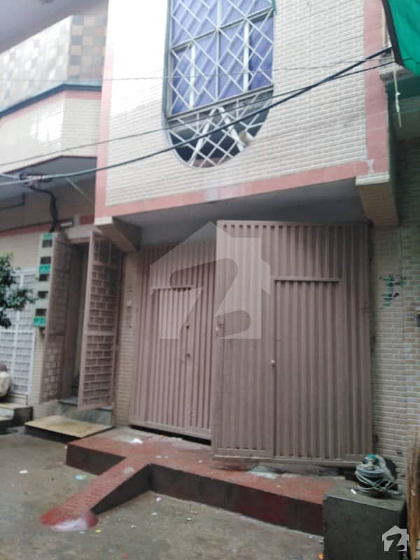 پِیر ودھائی راولپنڈی میں 4 مرلہ عمارت 3.5 کروڑ میں برائے فروخت۔