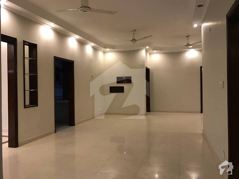 Brand New 03 Bedroom Apartment Available For Rent In Clifton Block 08