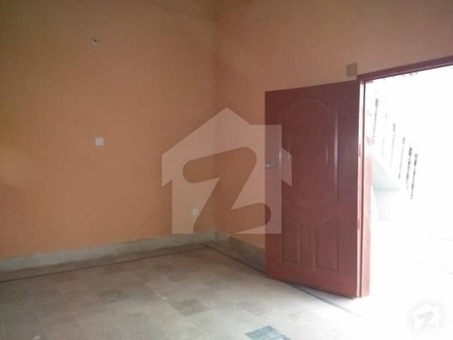 Bufferzone 120 Sq Yards 40 Feet Road Portion Rent