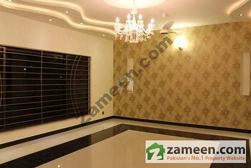 Phase 4 - Gorgeous 5 Bedrooms - 1 Kanal Double Unit House For Sale In Bahria Town