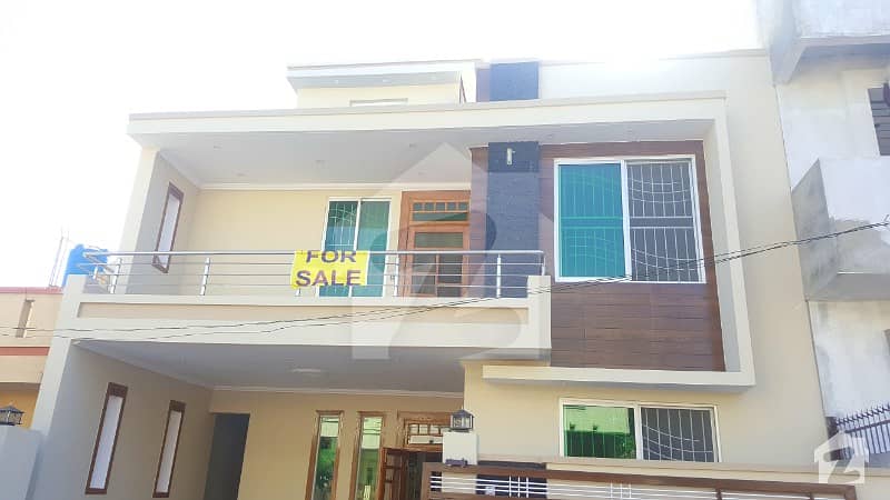 8 Marla 5 Beds Double Storey House Brand New Very Nice Location