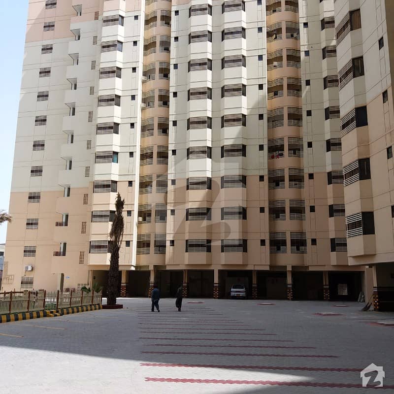 یونیورسٹی روڈ کراچی میں 2 کمروں کا 3 مرلہ فلیٹ 65 لاکھ میں برائے فروخت۔