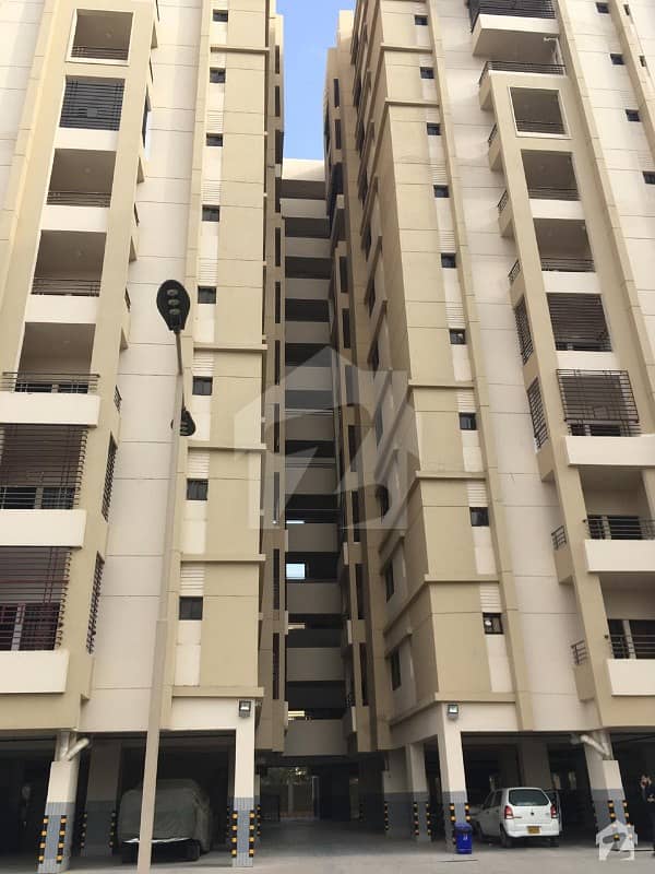 Flat 3 Bed DD With Servant Quarter For Rent In Saima Jinnah Avenue