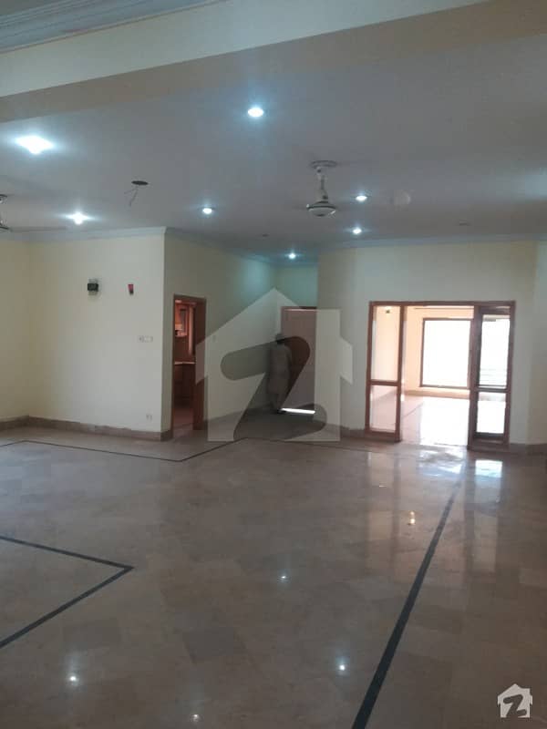 60x100 Upper Portion For Rent With 4 Bedrooms In G14 Islamabad