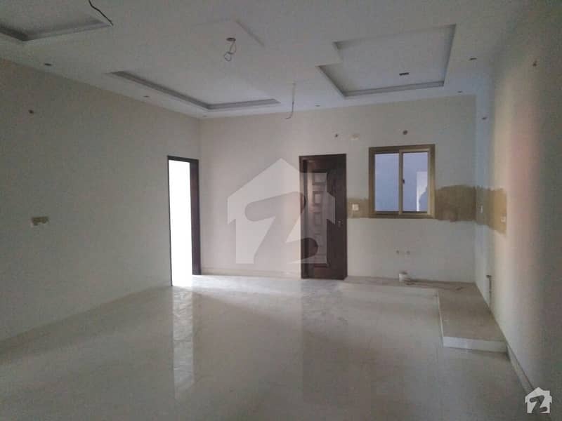 Flat Is Available For Sale In Mehmoodabad