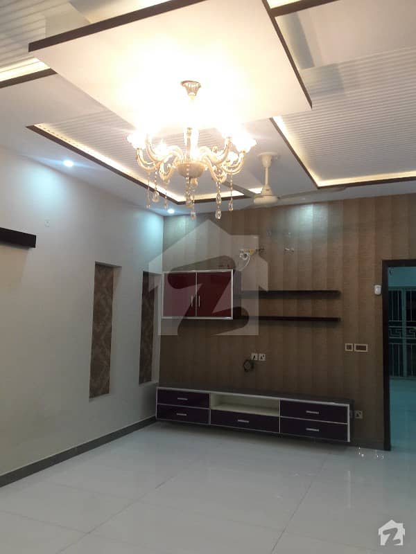 Excellent Location 10 Marla Brand New House Available For Rent In Gulbahar Block