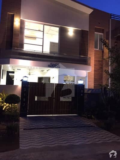 DHA Phase 5 J Block Corner 5. 50 Marla House For Sale