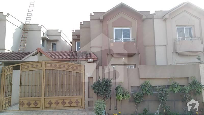 Old Double Storey House For Sale At Good Location On Multan Road