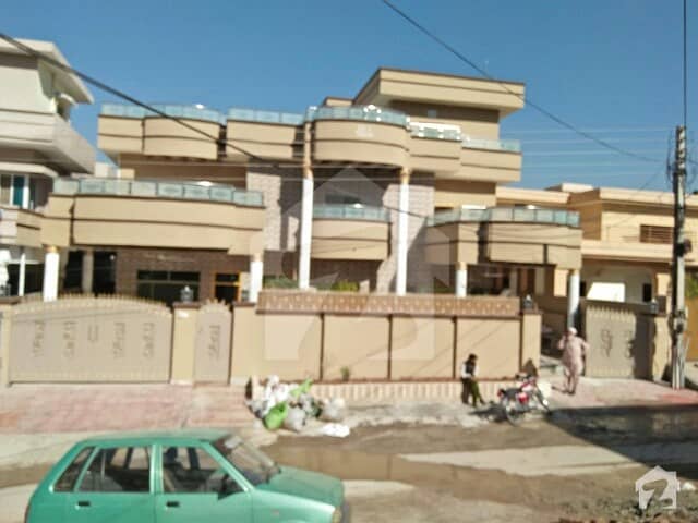 Kanal 2 Storey House For Sale In Sector 2