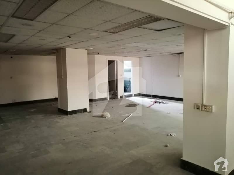 A1260 Sq Ft Office Well Maintained Building Near Baloch Colony Bridge  Number Empire Main Shahra-e-faisal