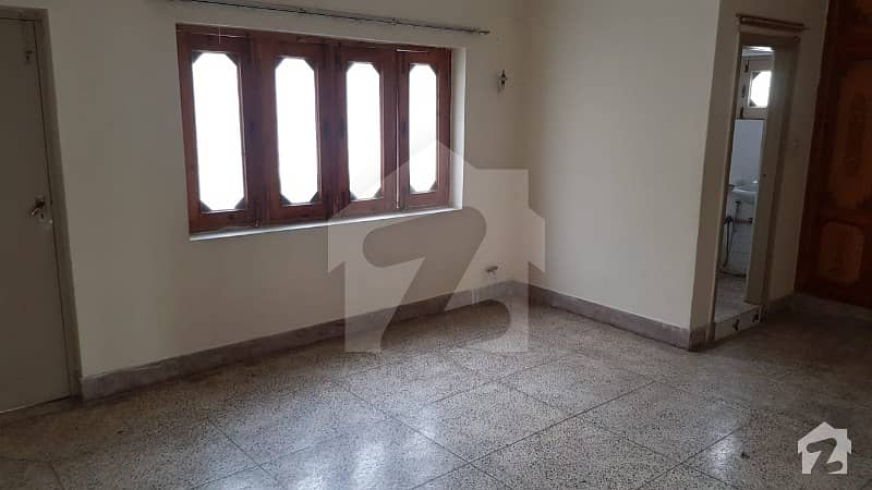 House Is Available For Sale In Habibullah Colony