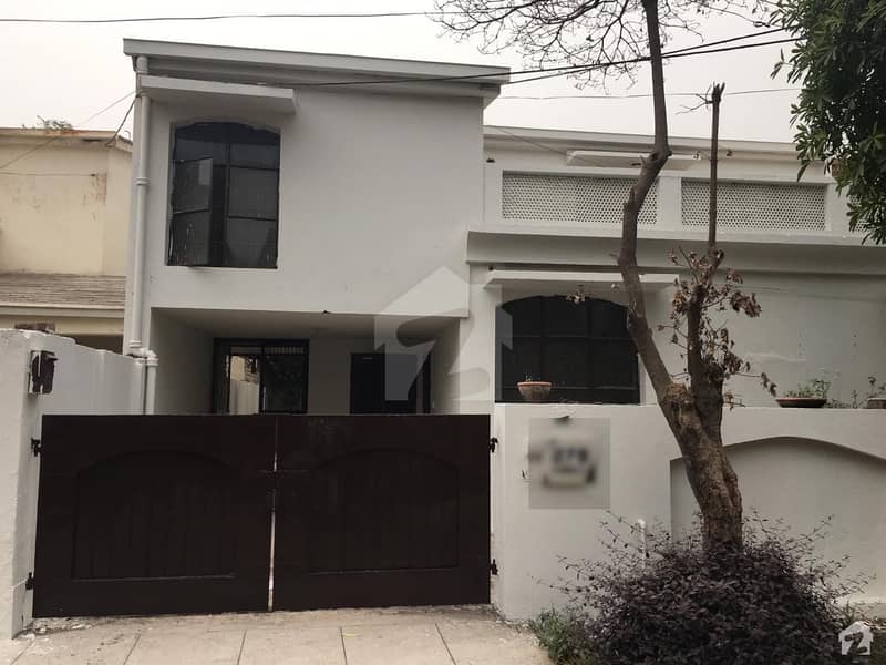 Double Storey House Available For Rent