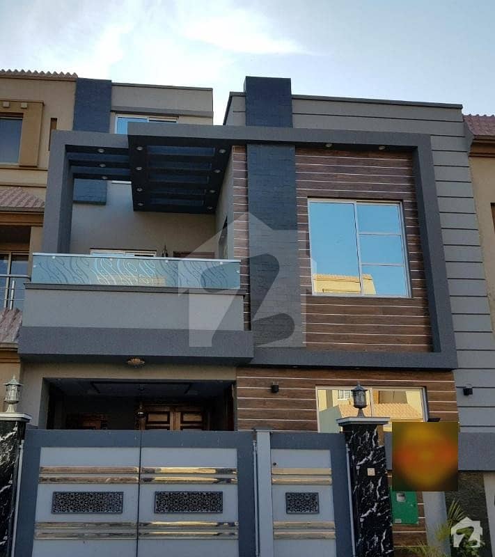 5 Marla Brand New Stylish House In Bahria Town Lahore Ideal Location For 2 Family